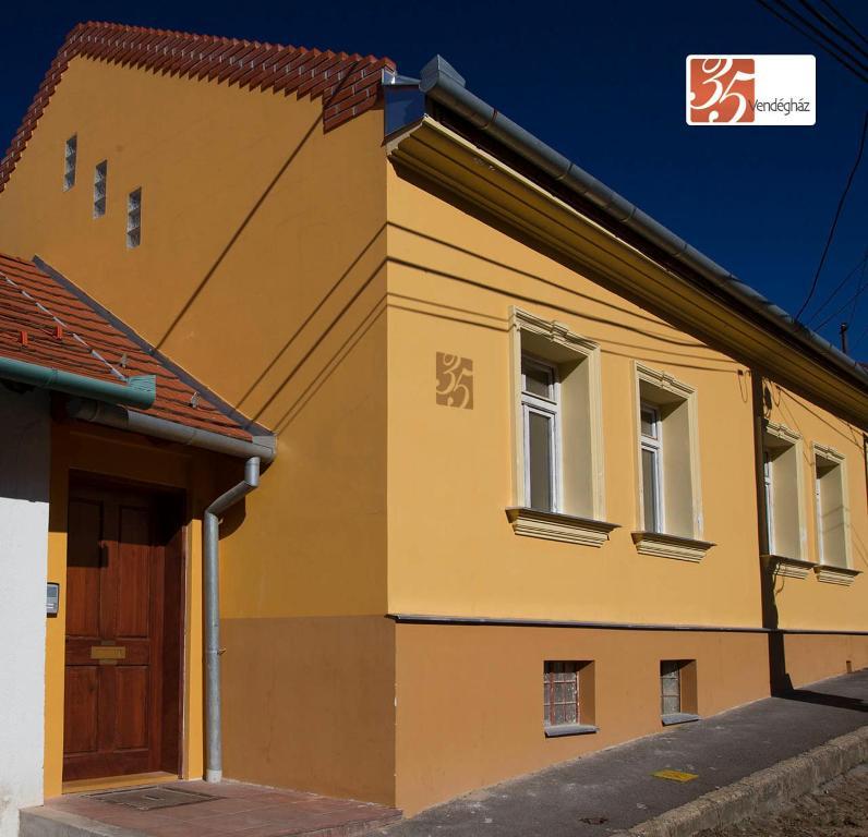 35 Vendégház Pécs Extérieur photo