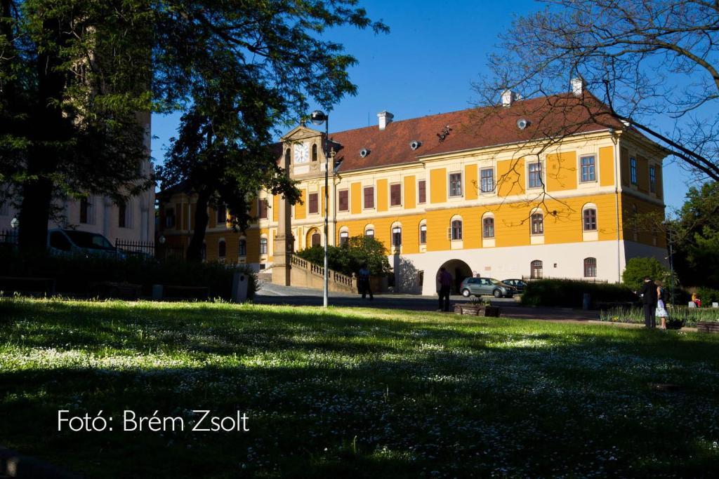 35 Vendégház Pécs Extérieur photo